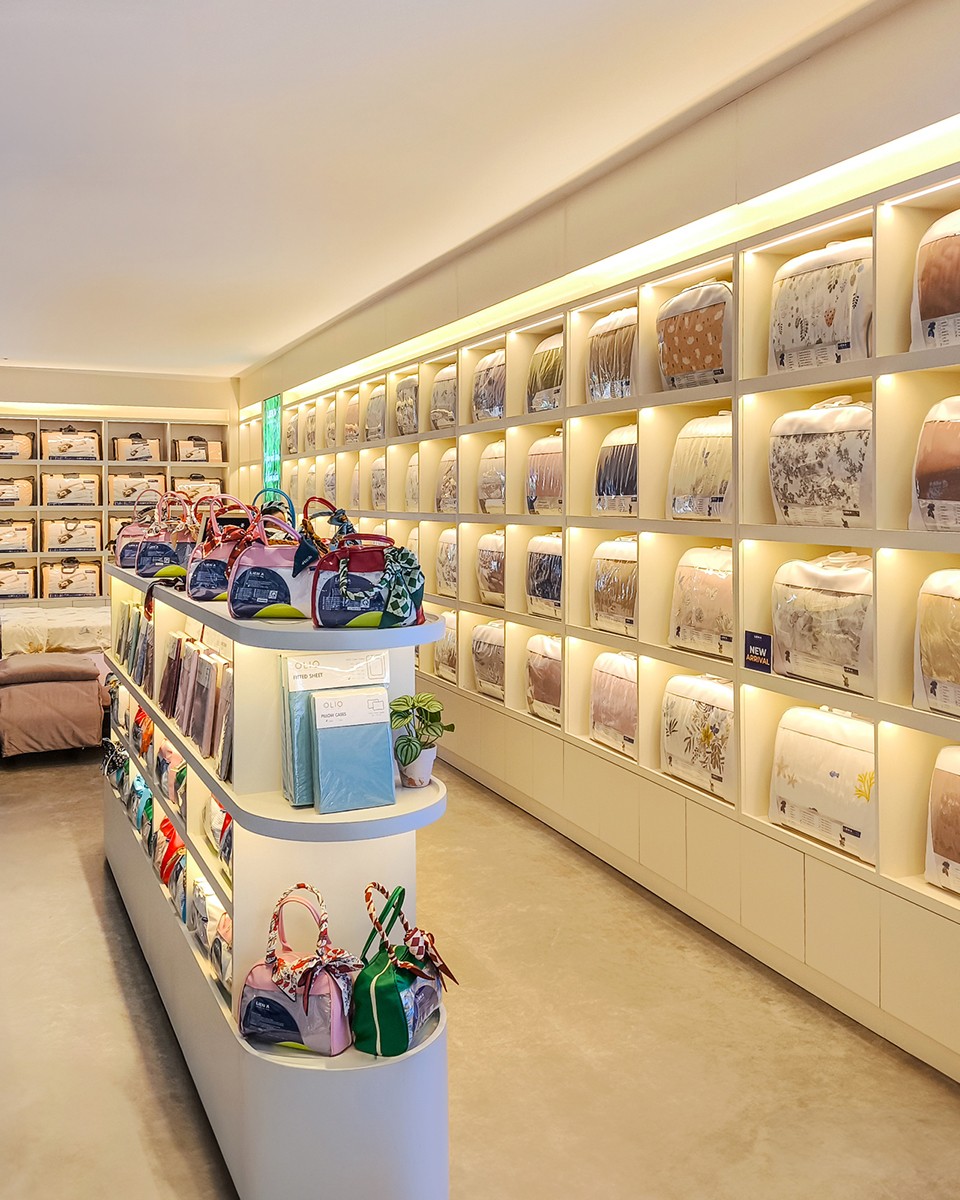 Lối đi showroom