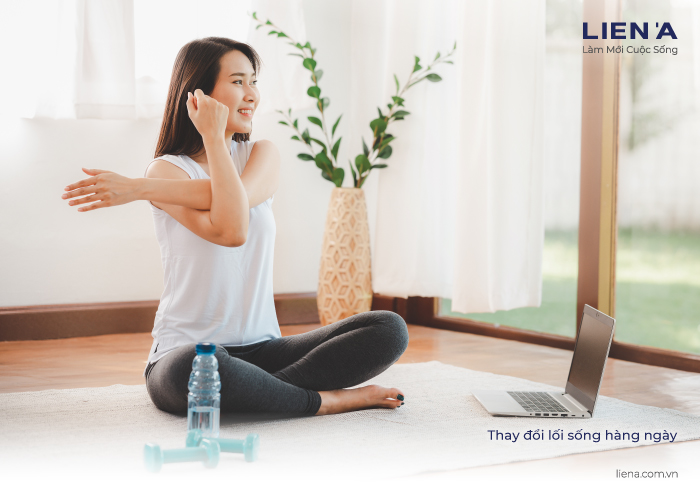 đau bụng dưới khi ngủ dậy sáng sớm