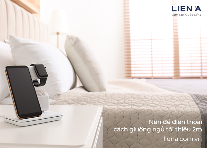 có nên để điện thoại gần giường không