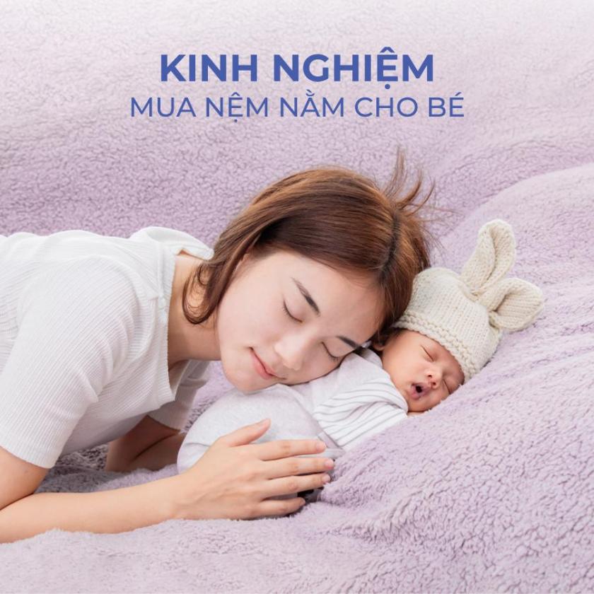 nệm nằm cho bé