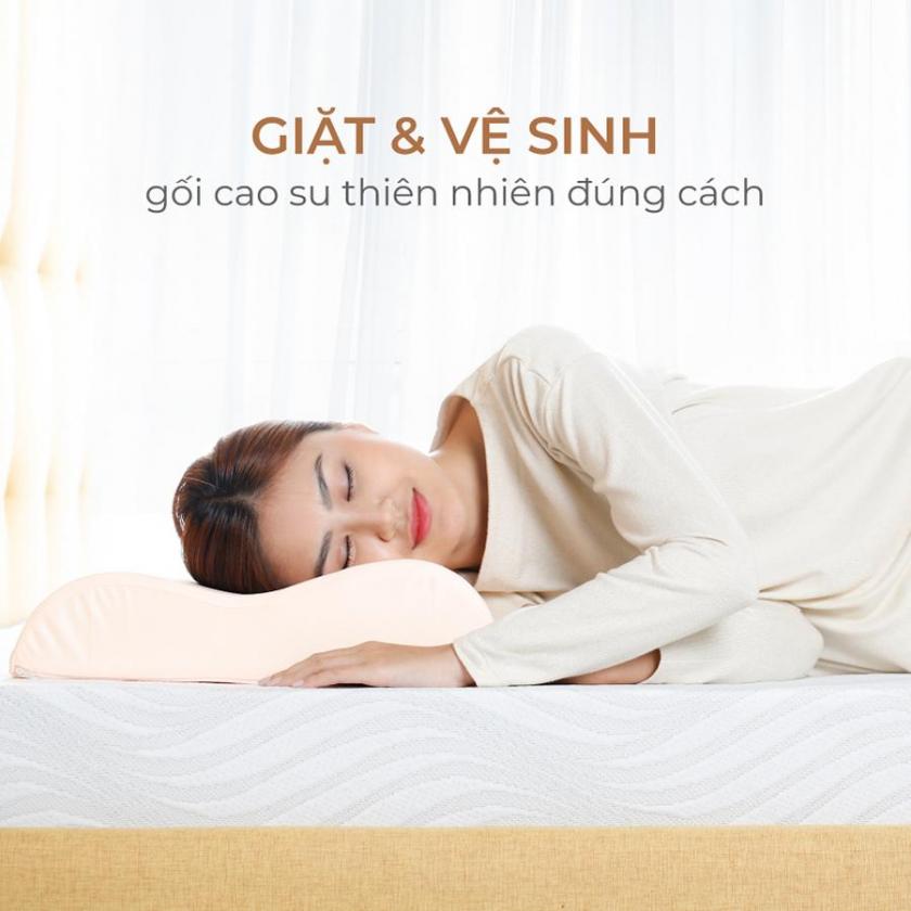 giặt và vệ sinh gối cao su