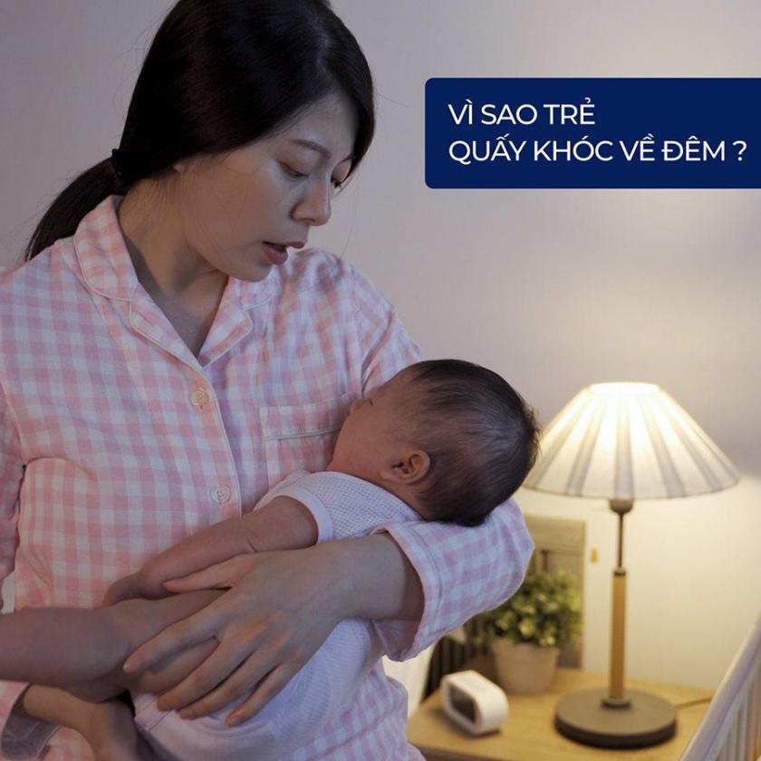 trẻ quấy khóc về đêm