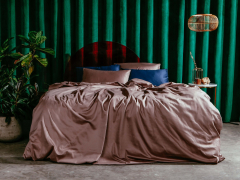 DEEP TAUPE
