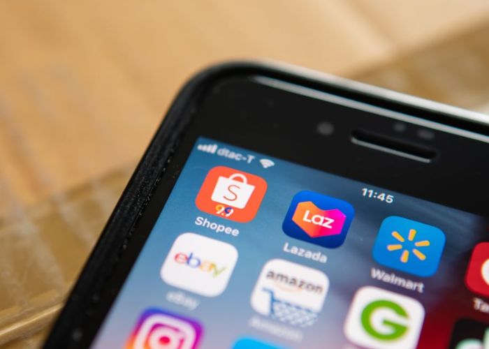 canh giờ giảm giá black friday