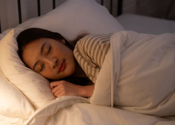 điều chỉnh tư thế ngủ