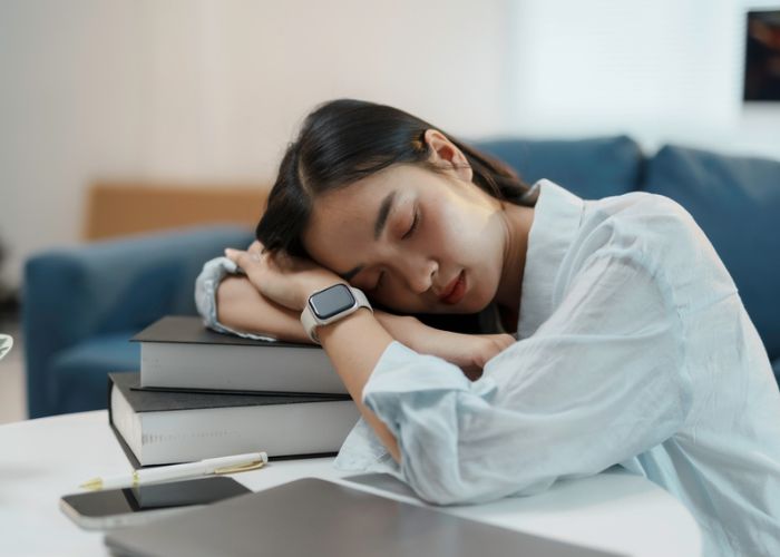đối tượng thường xuyên ngủ nướng
