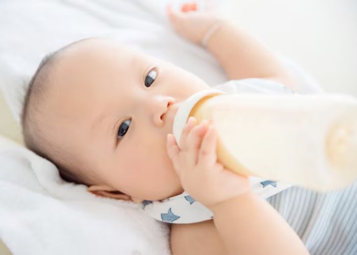 mẹo cai sữa cho bé