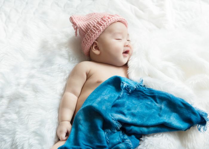 cách đổi sữa cho trẻ sơ sinh từ 0-6 tháng tuổi