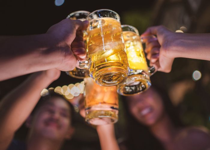 không uống chất kích thích chữa ngủ mơ