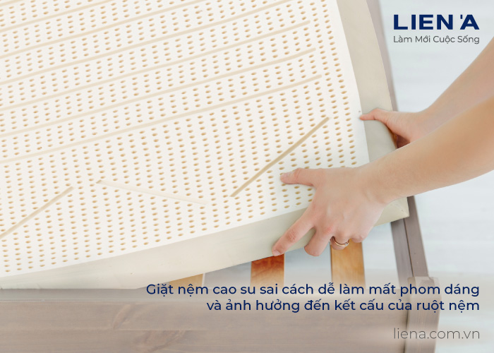 nệm cao su có giặt được không
