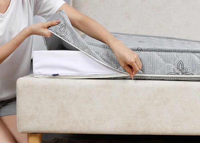 nệm dễ vệ sinh cho người hay di chuyển
