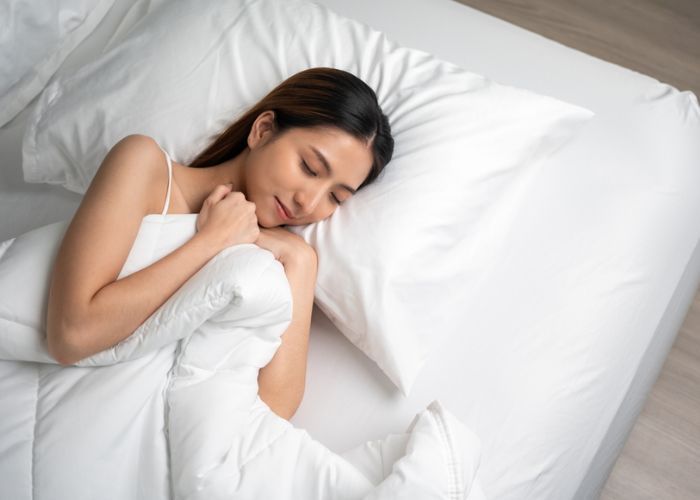 nên ngủ có gối hay không gối