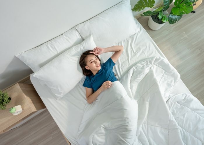 sáng ngủ dậy bị đau cổ vai gáy