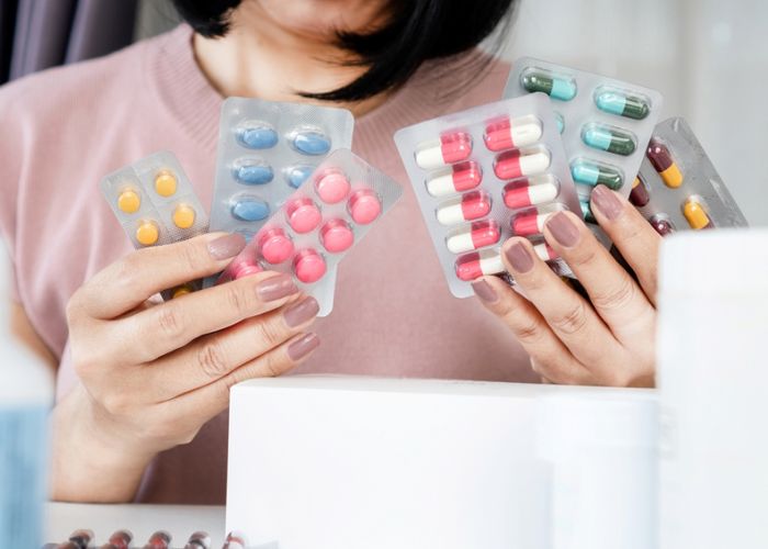 sáng ngủ dậy bị chóng mặt