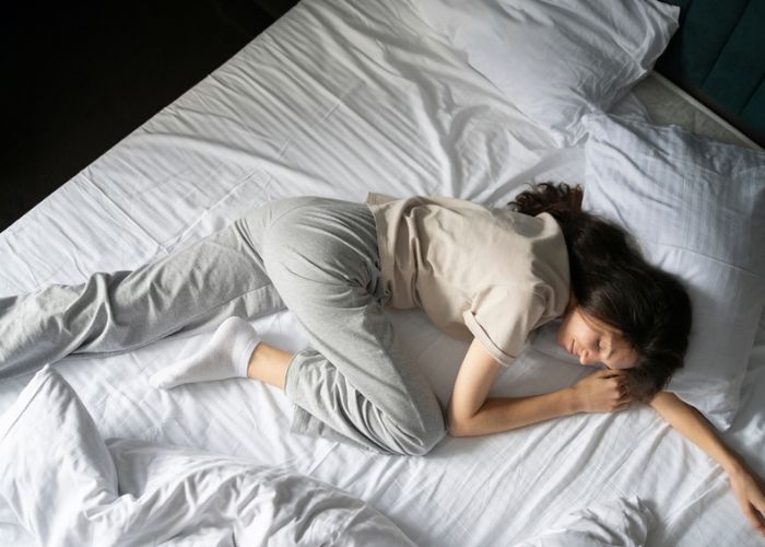 mẹo chữa đau cổ khi ngủ dậy