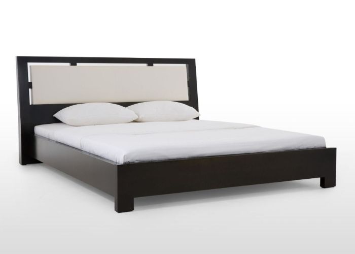 nội thất đen phối kem