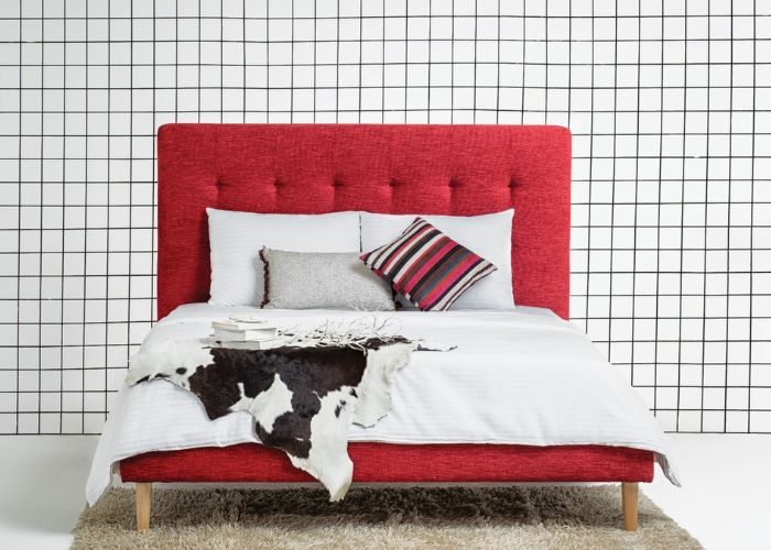 nội thất đỏ phối trắng