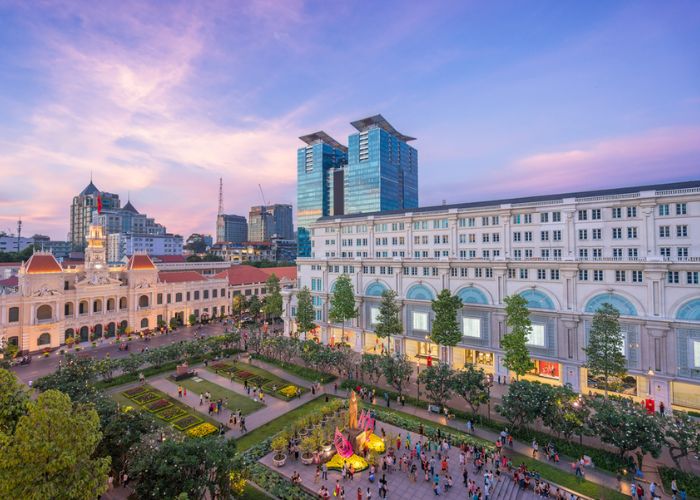 lễ 30/4 du lịch phố đi bộ nguyễn huệ