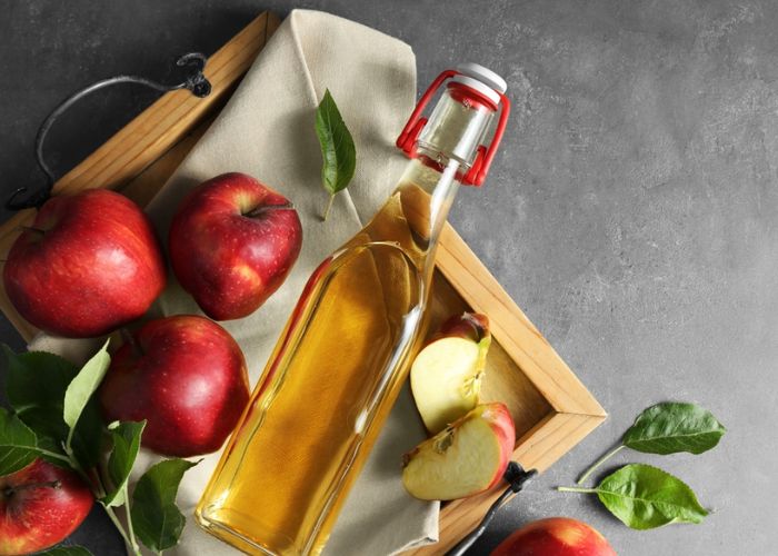 có nên uống giấm táo trước khi đi ngủ