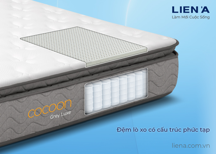 em bé nằm đệm lò xo được không