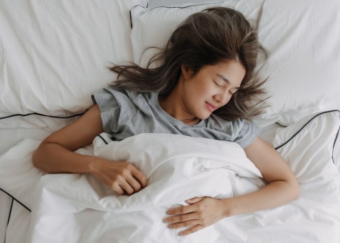 cách nằm ngủ đúng cách